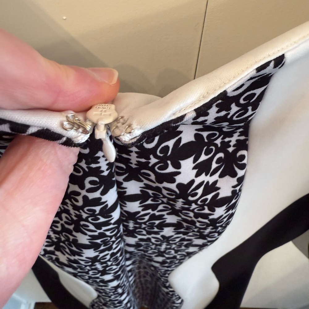 Melrose  Women's Shaping Black and White Dress - Picture 7 of 9